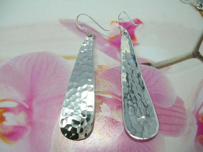Bali evening accessory exporter, Stylish elongated tear drop shaped, 925. sterling silver earrings
