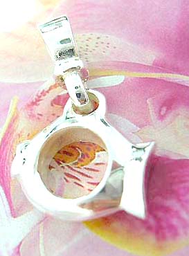 Central empty tropical fish design Thailand made solid sterling silver charm pendant
                       