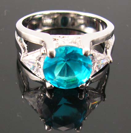 Wholesale trendy cubic zirconia engagement & anniversary ring in combination of aqua cz and clear cz stones
