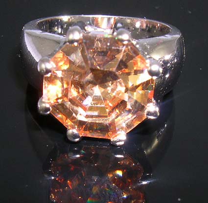 Trendy gift cz jewelry at wholesale price supply champagne diamond cz ring in bold ring