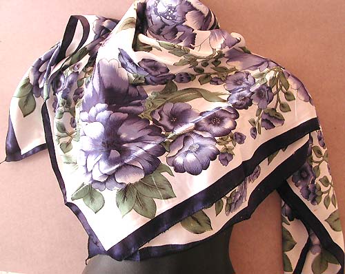 Fashiion scarf women flower-inspred supplier white wrinkle free polyester fashion scarf with purple flower decor