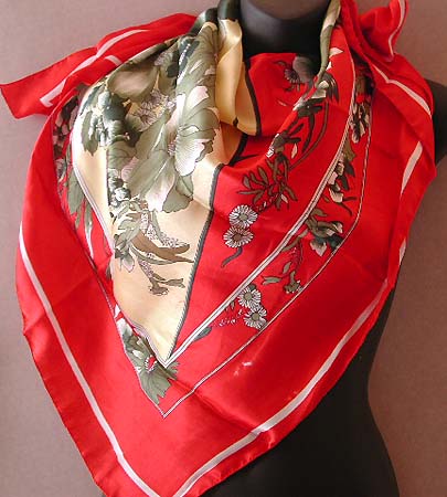 Fashion & designer scarf for love one wholesaler distribute red white color scene gray flower pattern large square polyester scarf