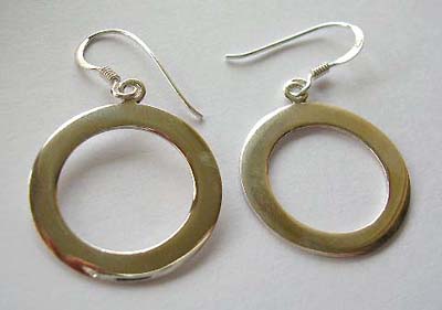 Trendy jewelry high fashion in circle them supply sterling silver earrings with big circle design  