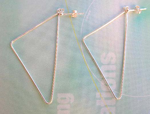 Wholesale geometric fashion jewelry in solid silver, 925 stamped sterling silver earrings in big triangular shape  