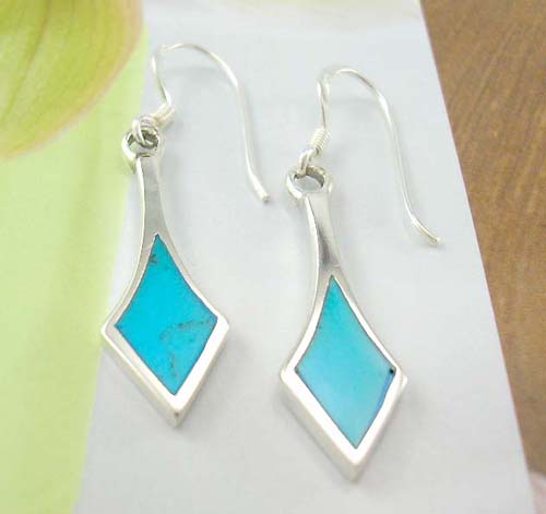 Fashion jewelry design inspired of turquoise wholesaler of long diamond silver earrings with turquoise inlay   