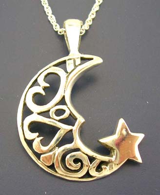 Nature sceen pendant jewelry supplier in sterling silver pendant with star and cut-out moon & heart design     