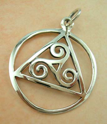Quality design fashion jewelry pendant wholesale supplier sterling silver pendant in circle and triangle shape with three spirals design     