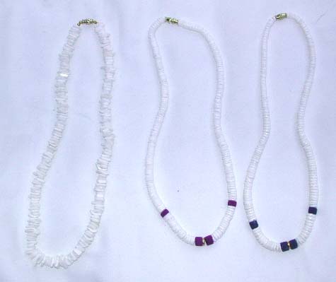 Online puka shell necklace jewelry wholesale supplies Indonesia Bali jewelry with puka shell forming a necklace      