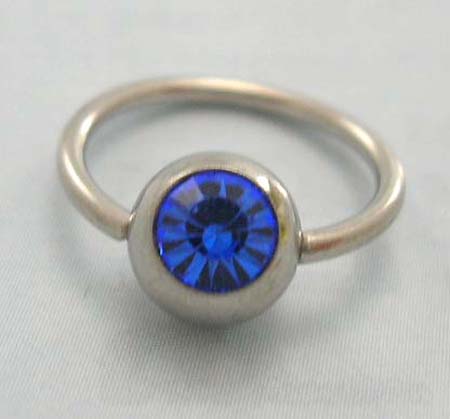 Body Canada piercing jewelry wholesaler distribute steel ball closure ring for belly bottom with blue Cz embedded   