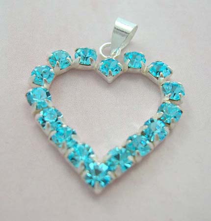 Wholesale fashion Cz pendant for lover supply sterling silver heart pendant with blue Cz embedded  
