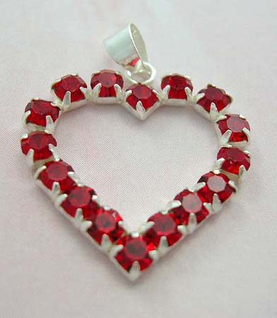 Cz charm fashion jewelry in heart theme wholesale sterling silver pendant in heart shape with red Cz embedded  