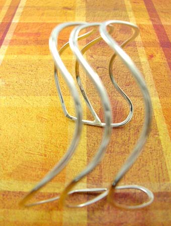Sterling silver fashion jewelry wholesale supplier in 3 single wavy line bangle made 925 solid silver             